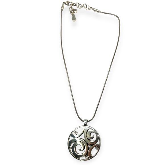 BRIGHTON JN1492 LONDON GROOVE NECKLACE  Pendant Swarovskl Silver Scroll - Picture 2 of 5